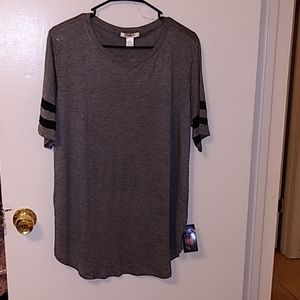 Cute grey and black top